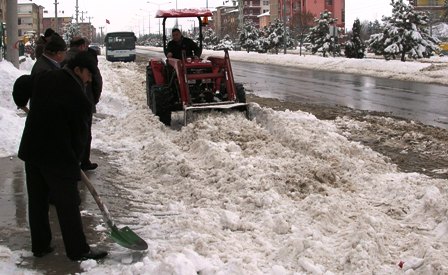 Kar Hayatı Felç Etti